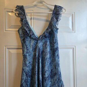 Kimchi Blue Asymmetrical Floral Shirt Size S